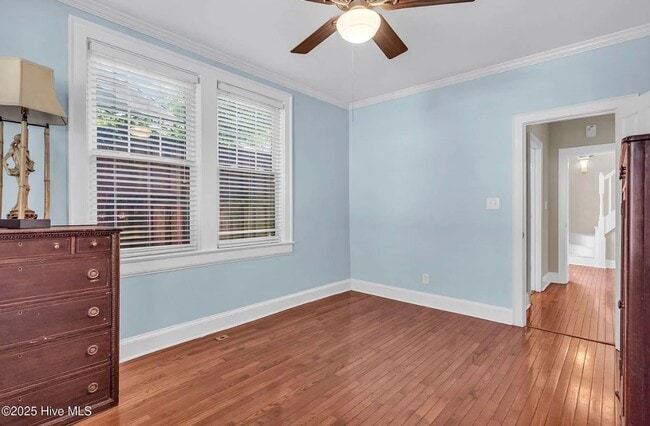 Building Photo - 3 Bed 3 Bath Historic Home