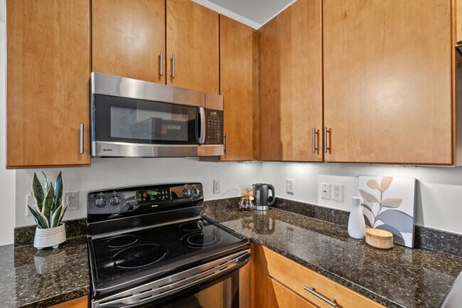 Primary Photo - 817 3rd Ave N