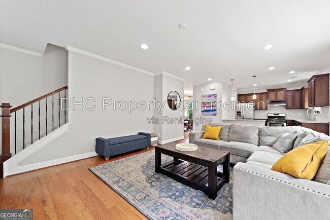 Building Photo - 1765 Stoney Creek Dr SE