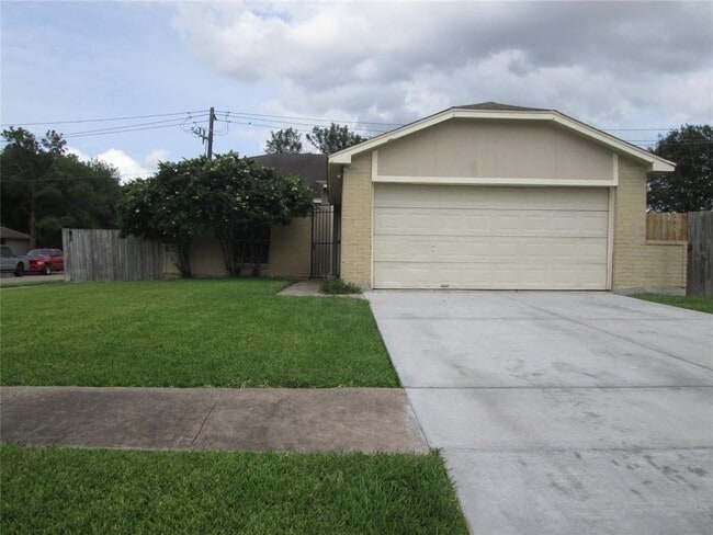 Building Photo - 10303 Westedge Dr