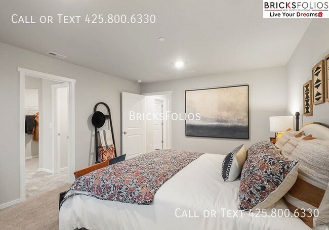 Building Photo - Soothing Retreat in Stunning Bremerton
