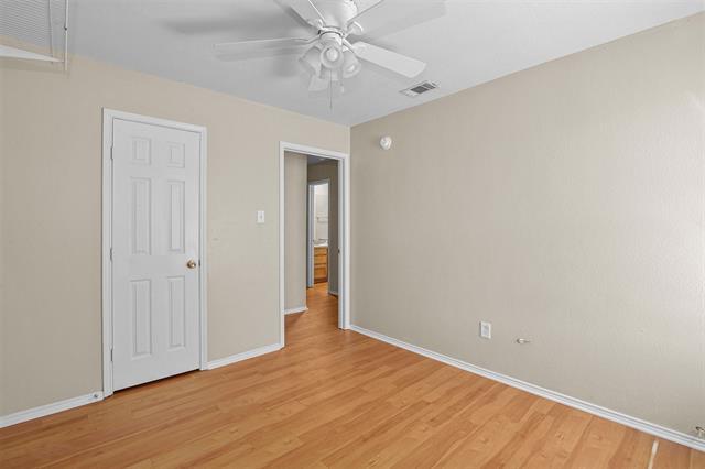 Building Photo - 2549 E Renfro St