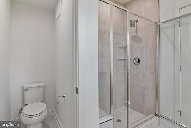 Building Photo - 20935 Bluebird Sq