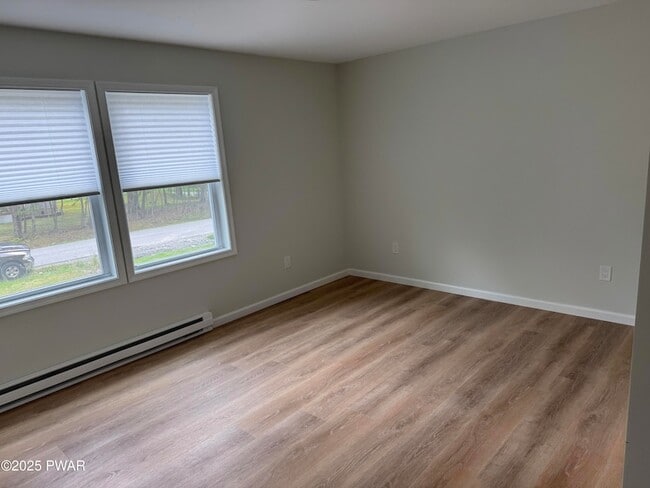Building Photo - 125 Cobblestone Dr