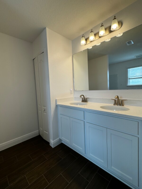 Building Photo - 32108 Pond Apple Bnd