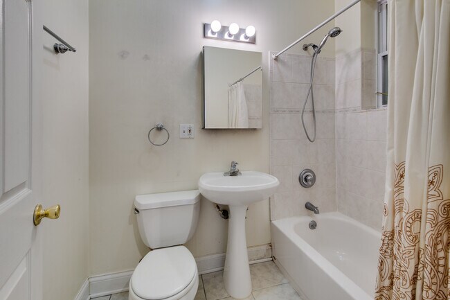 Building Photo - 5207 S Blackstone Ave