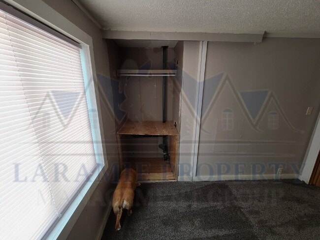 Building Photo - 105 E Jackalope Ct