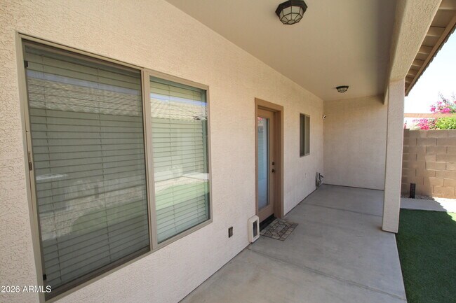 Building Photo - 8984 W Nicolet Ave