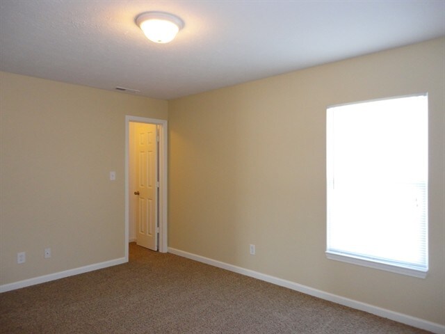 Building Photo - 12596 Pinetop Way