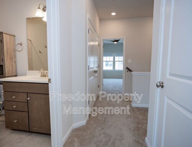 Building Photo - 9365 Barnes Lp