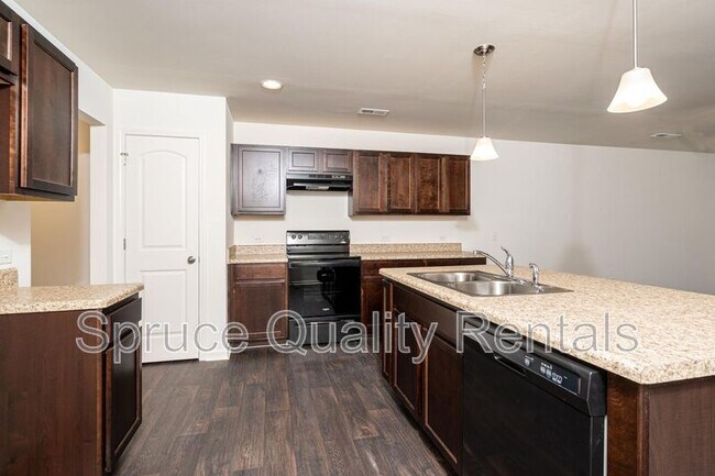 Building Photo - 544 Freeport Ct