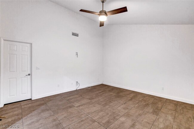 Building Photo - 211 Garfield Dr