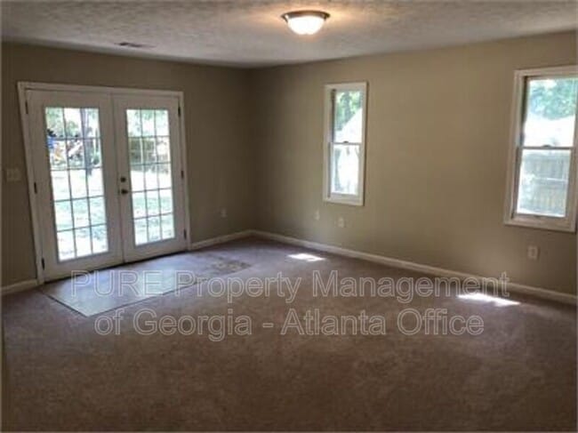 Building Photo - 55 Sunnybrook Dr