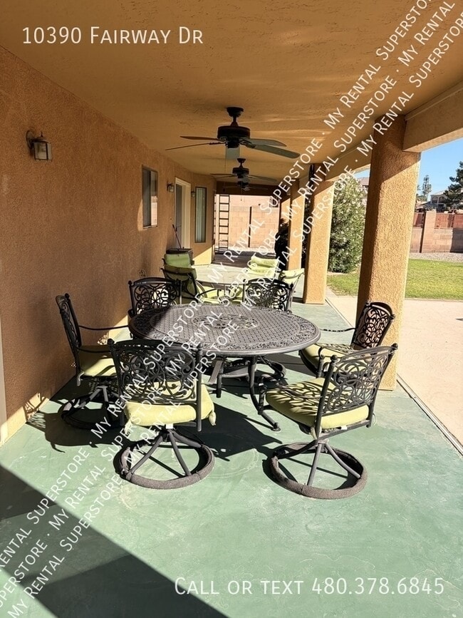 Building Photo - 10390 Fairway Dr