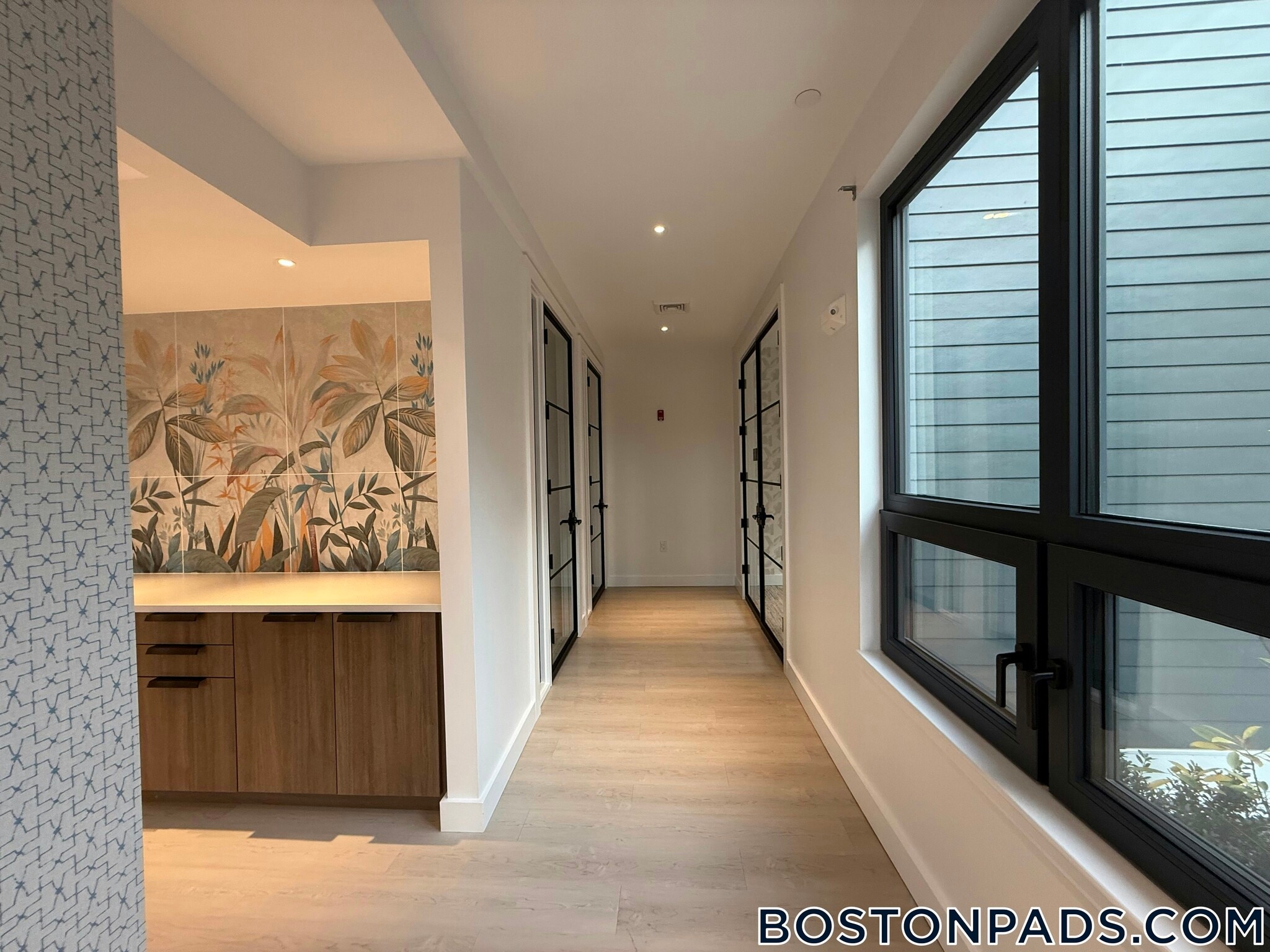 Building Photo - 199 Gardner St