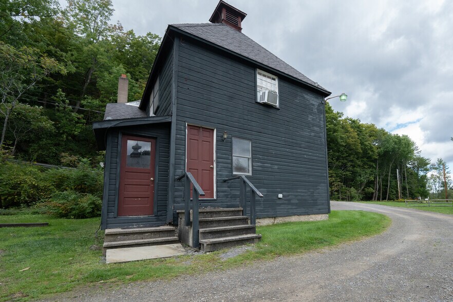 Building Photo - 684 Co Hwy 28