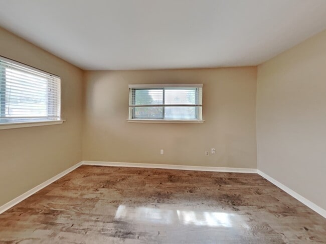 Building Photo - 10418 Winding Trail Rd