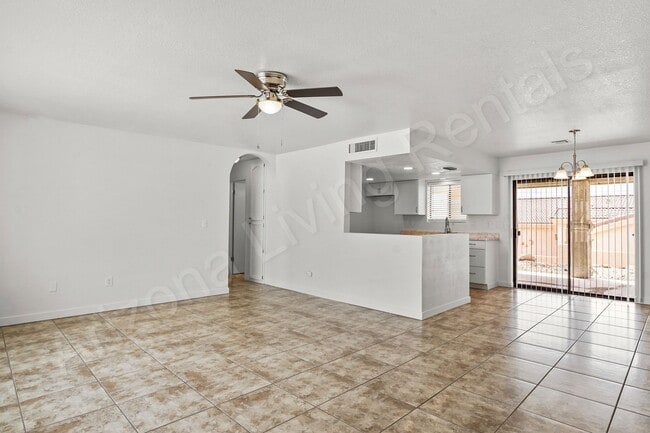 Building Photo - 2699 Smoketree Ave N