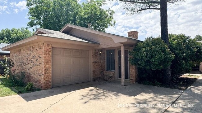 Building Photo - 4427 75th Dr