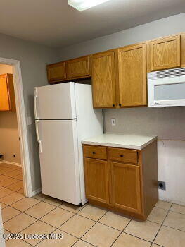 Building Photo - 301 N Brentwood Ave