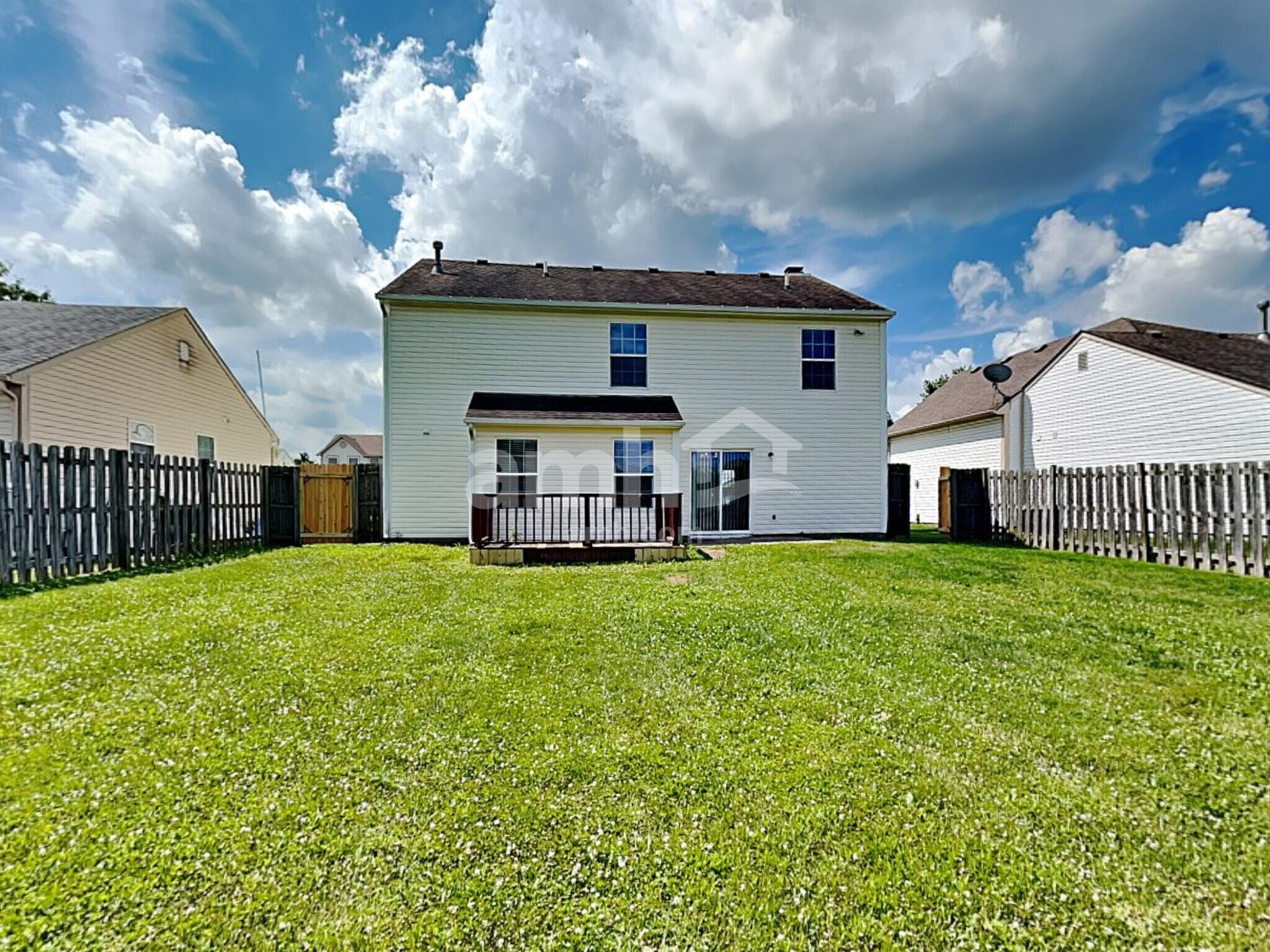 Building Photo - 717 Breakers Ln