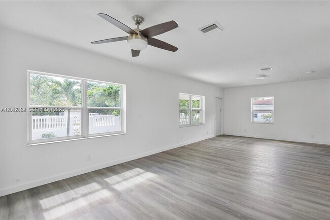 Building Photo - 1169 NW 114th St