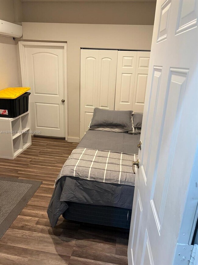 Building Photo - 27918 SW 140th Ave