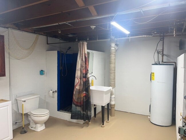 Building Photo - Click the “Apply Now” button or email wapmrentals@gmail.com for a prompt response.