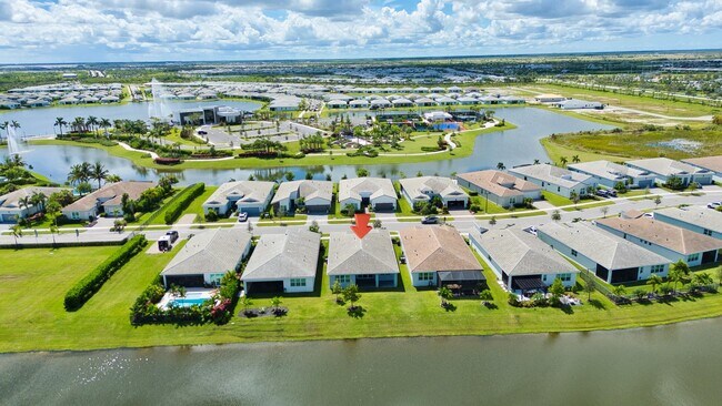 Building Photo - 10407 SW Aquila Wy