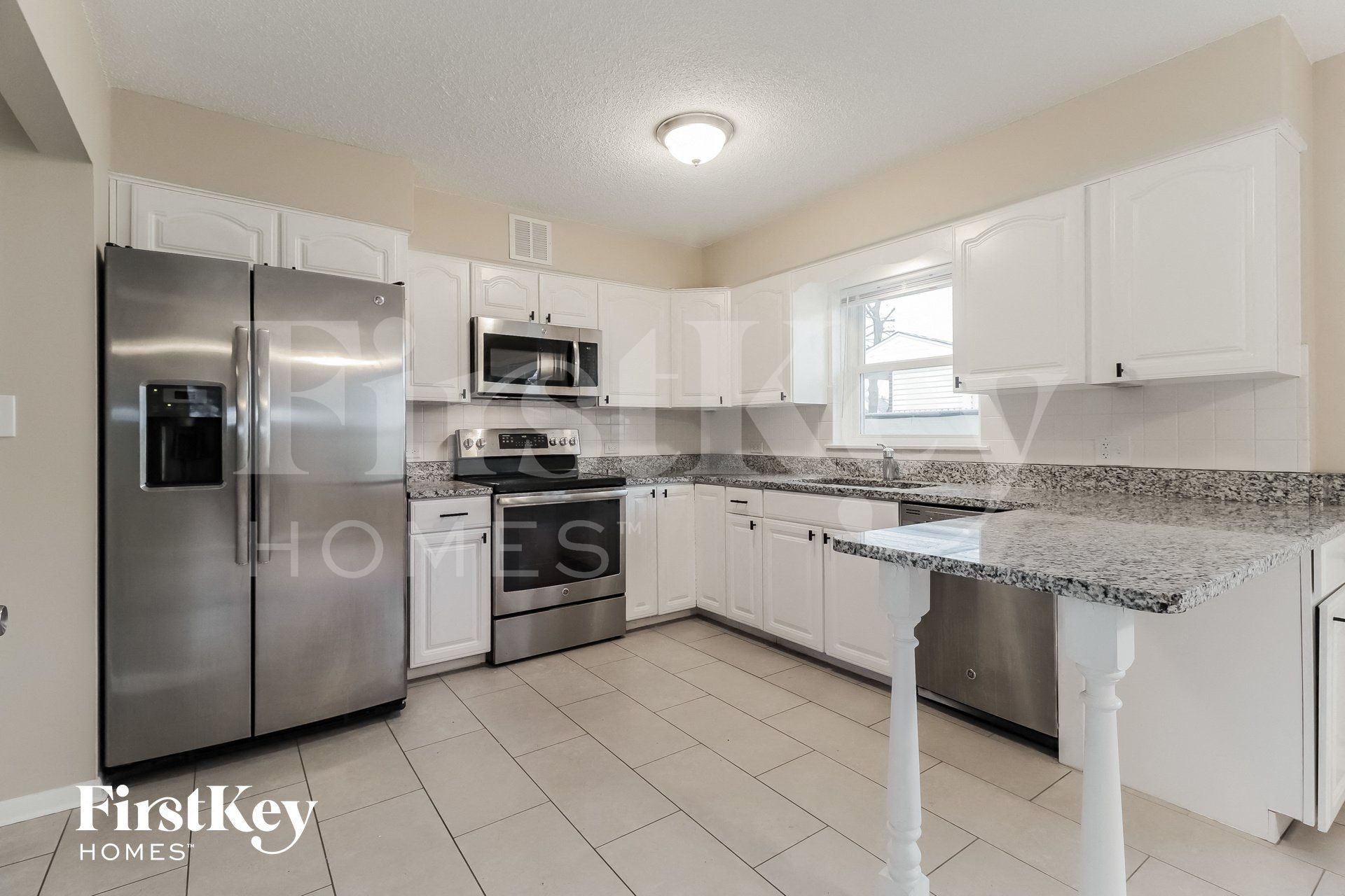 Building Photo - 301 E Division St