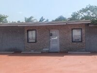 Building Photo - 17900 NW 2nd Ave
