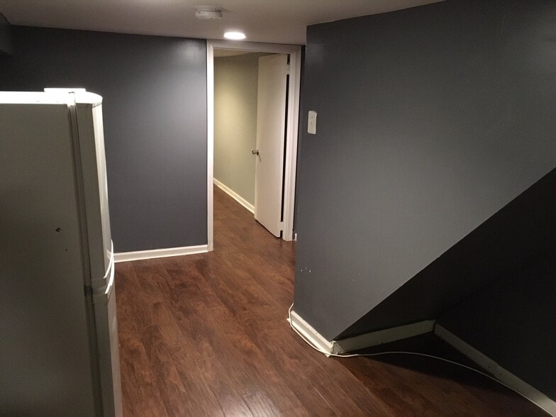 Building Photo - 3402 Noble St