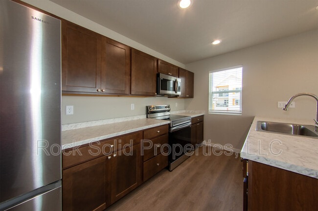 Building Photo - 1900 Good Hearted Pl