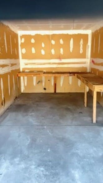 Building Photo - 808 Delaware Ave