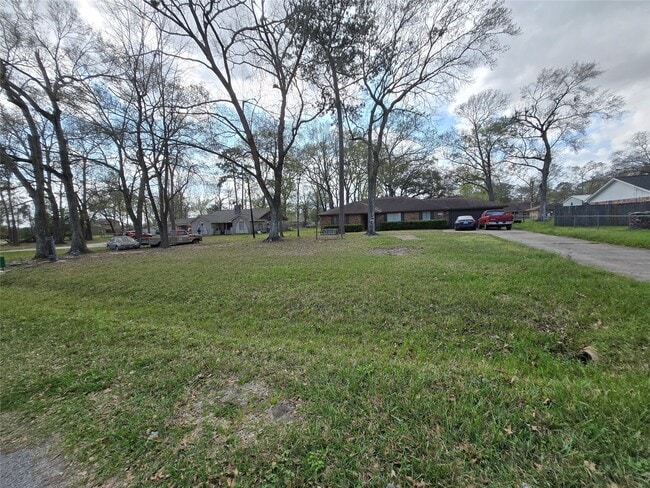 Building Photo - 24312 Carlton Rd