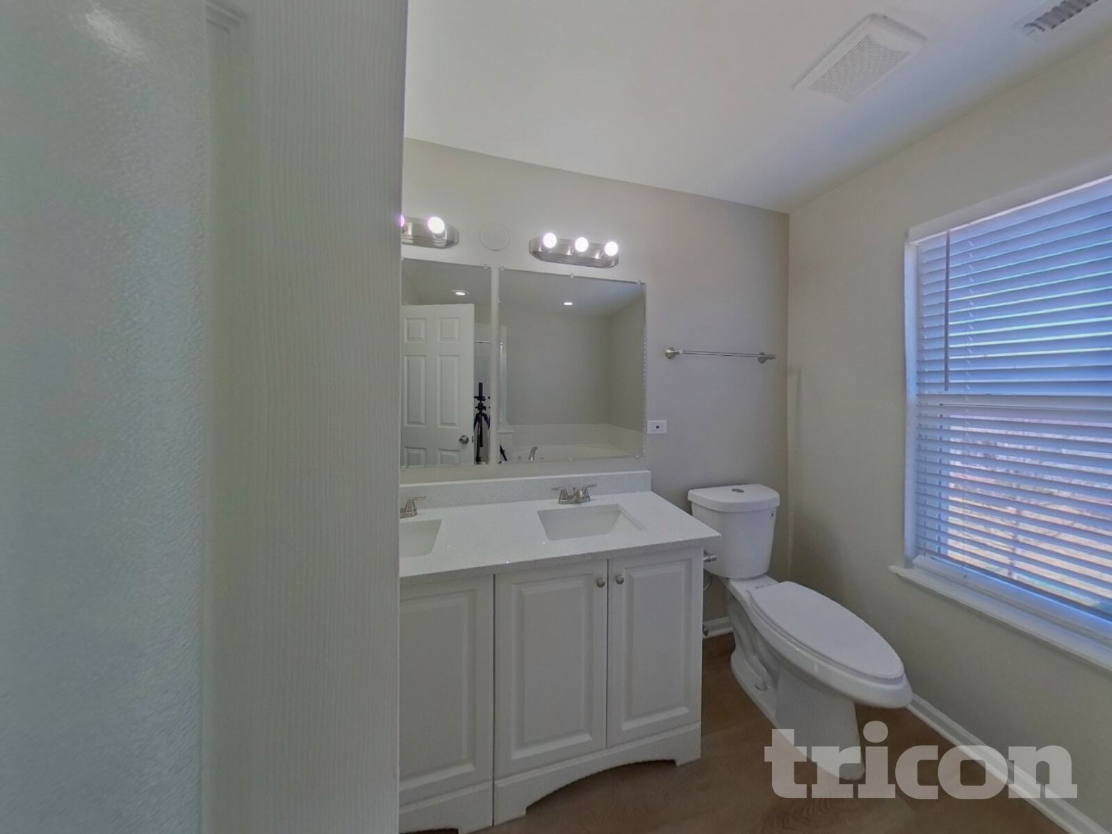 Building Photo - 41 Brentwood Dr