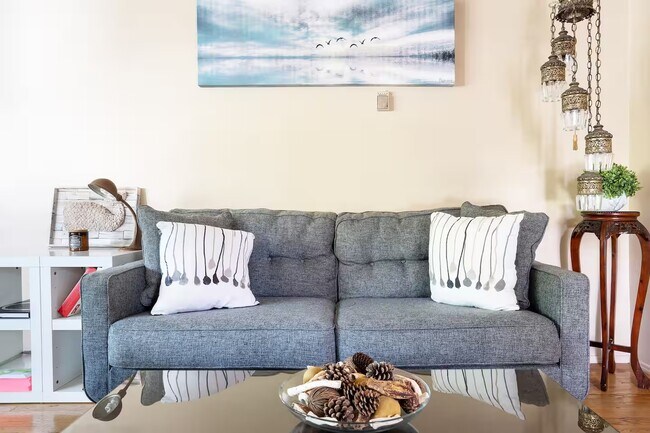 Building Photo - 4965 Ellenwood Dr