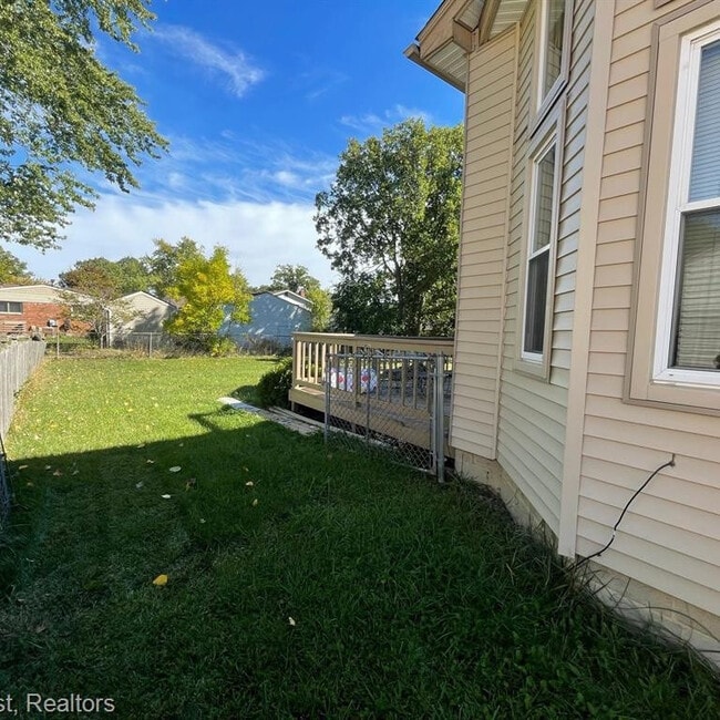 Building Photo - 1438 Rand Rd