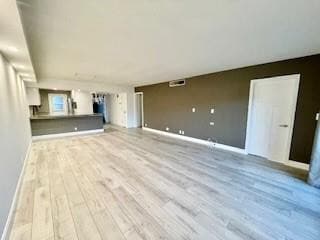 Building Photo - 3150 N Palm Aire Dr