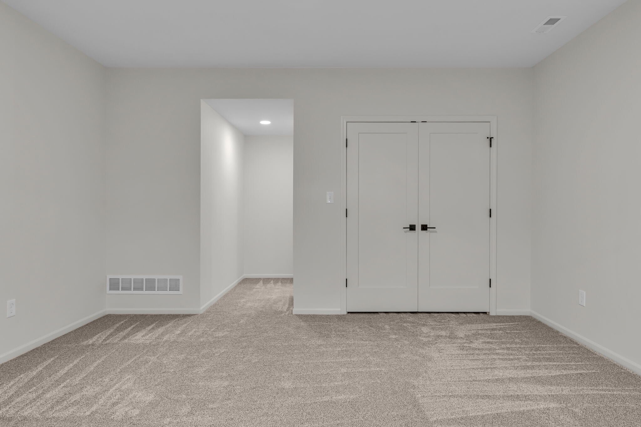 Building Photo - 4849 NW Astor Park Dr