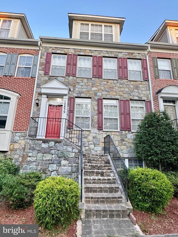 Primary Photo - 12839 Grand Elm St