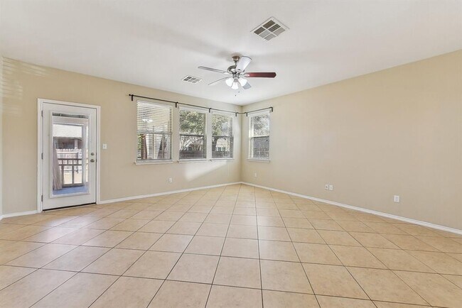 Building Photo - 121 Snowdrift Trail