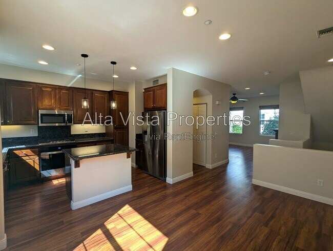Building Photo - 10521 Zenor Ln