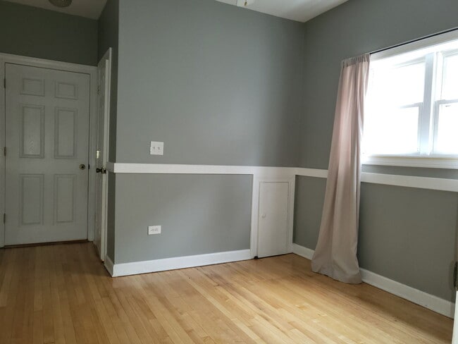 Building Photo - 1651 N Central Ave