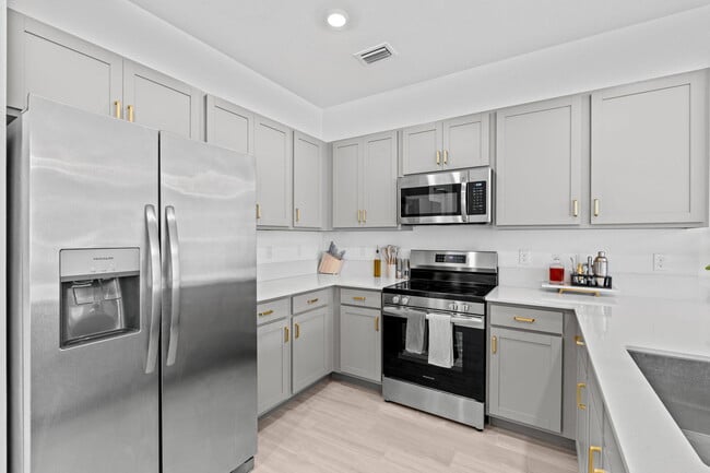 Building Photo - 4341 Pond Lily Ln