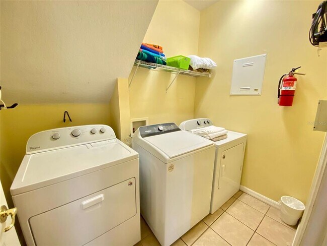 Building Photo - 8000 Acadia Estates Ct