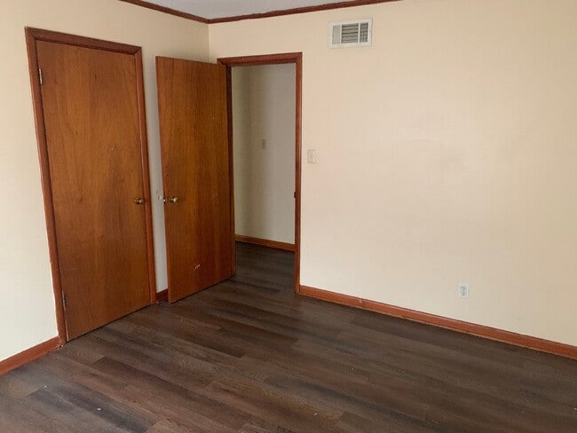 Building Photo - Charming 2 Bed Apartment with Spacious Layout in Jonesboro, AR!