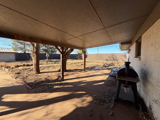 Building Photo - 760 Co Rd M