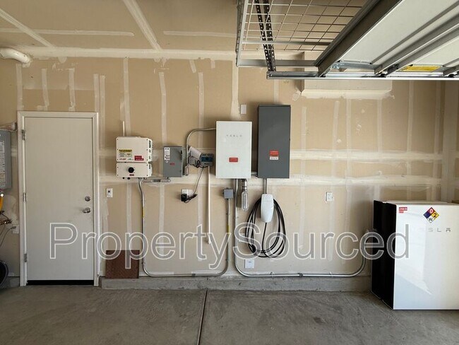 Building Photo - 2920 Reyva Dhillon Ln