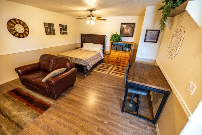 Building Photo - 27038 E Lucia Dr